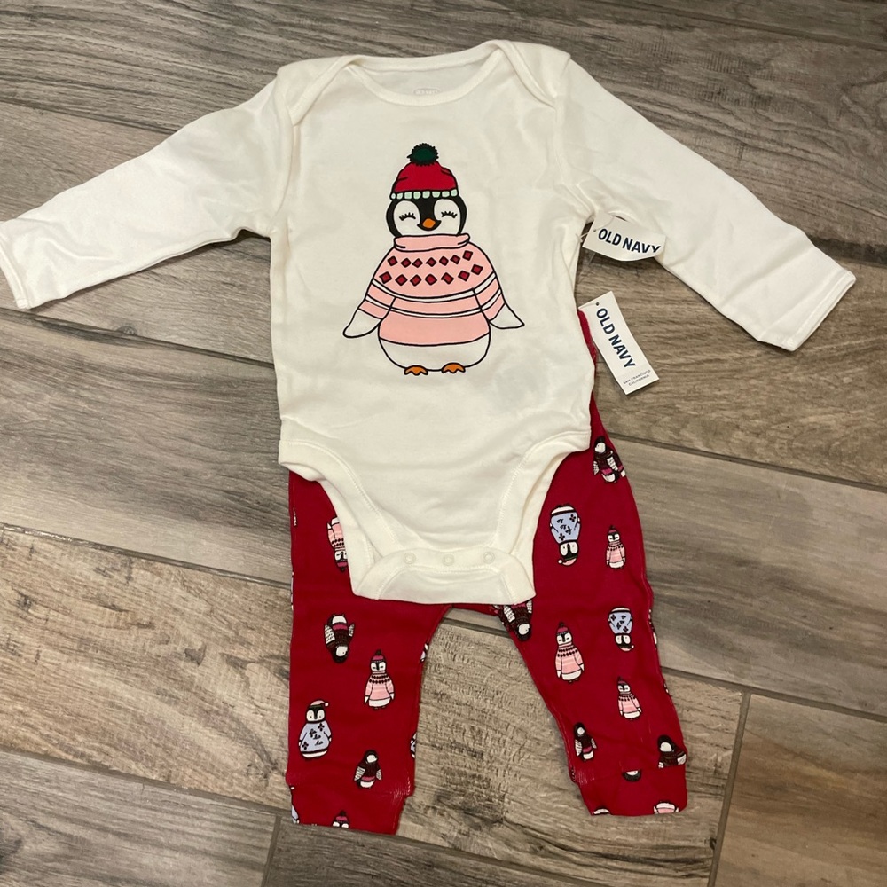 BNWT Old Navy Penguin Onesie and Pants Set 🐧